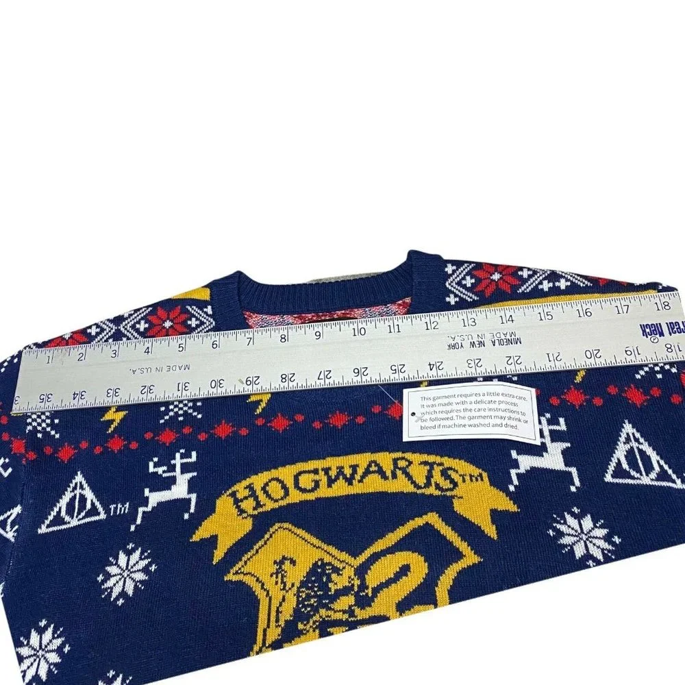 Harry Potter Men's M Hogwarts Happy Christmas Ugly Holiday Sweater Wizard World - Picture 4 of 12